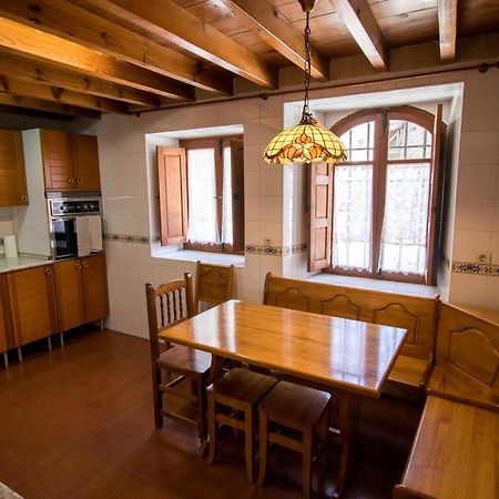 La Casa Del Abuelo Pensionat Hoyos del Espino Eksteriør billede