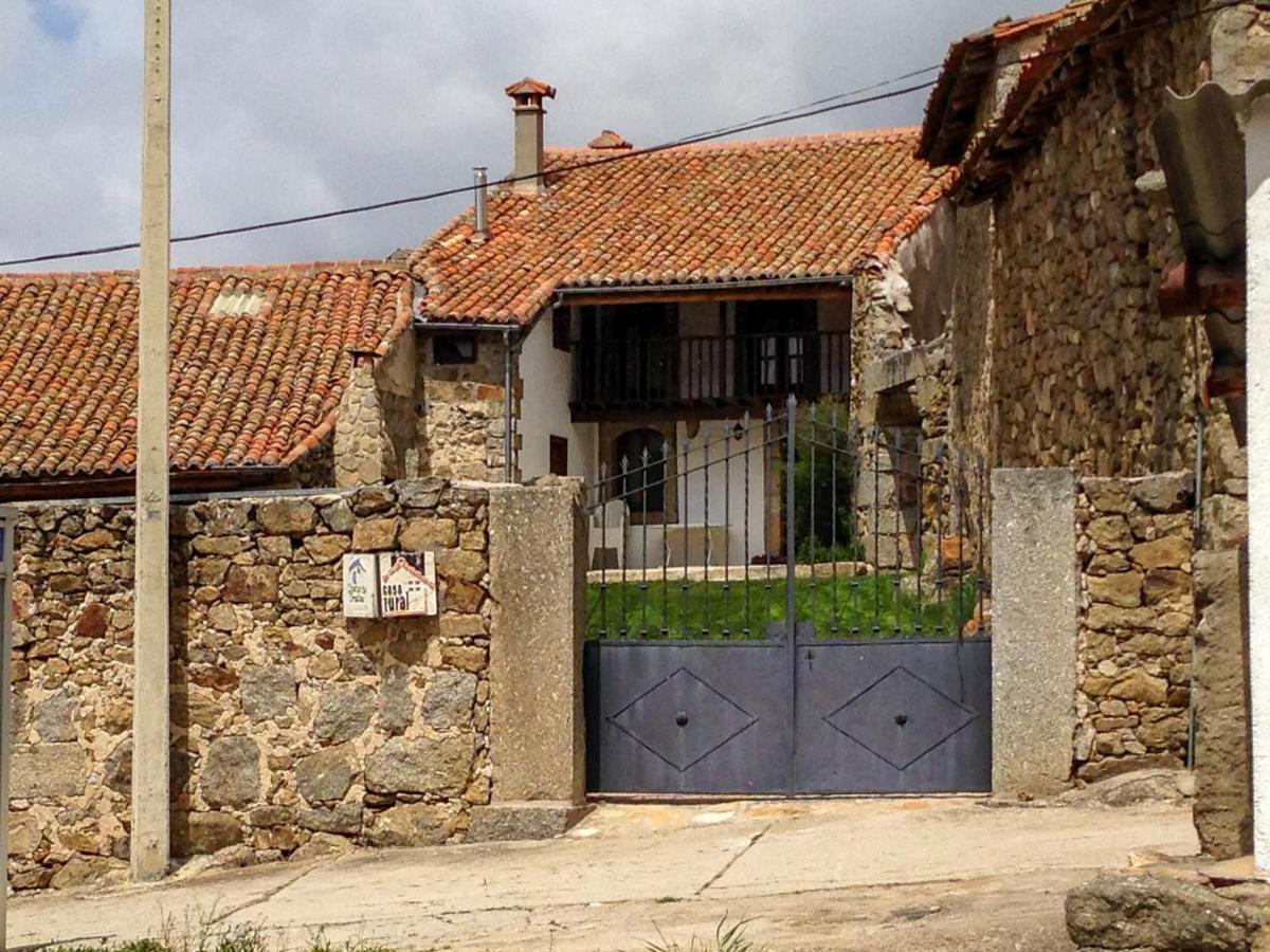 La Casa Del Abuelo Pensionat Hoyos del Espino Eksteriør billede