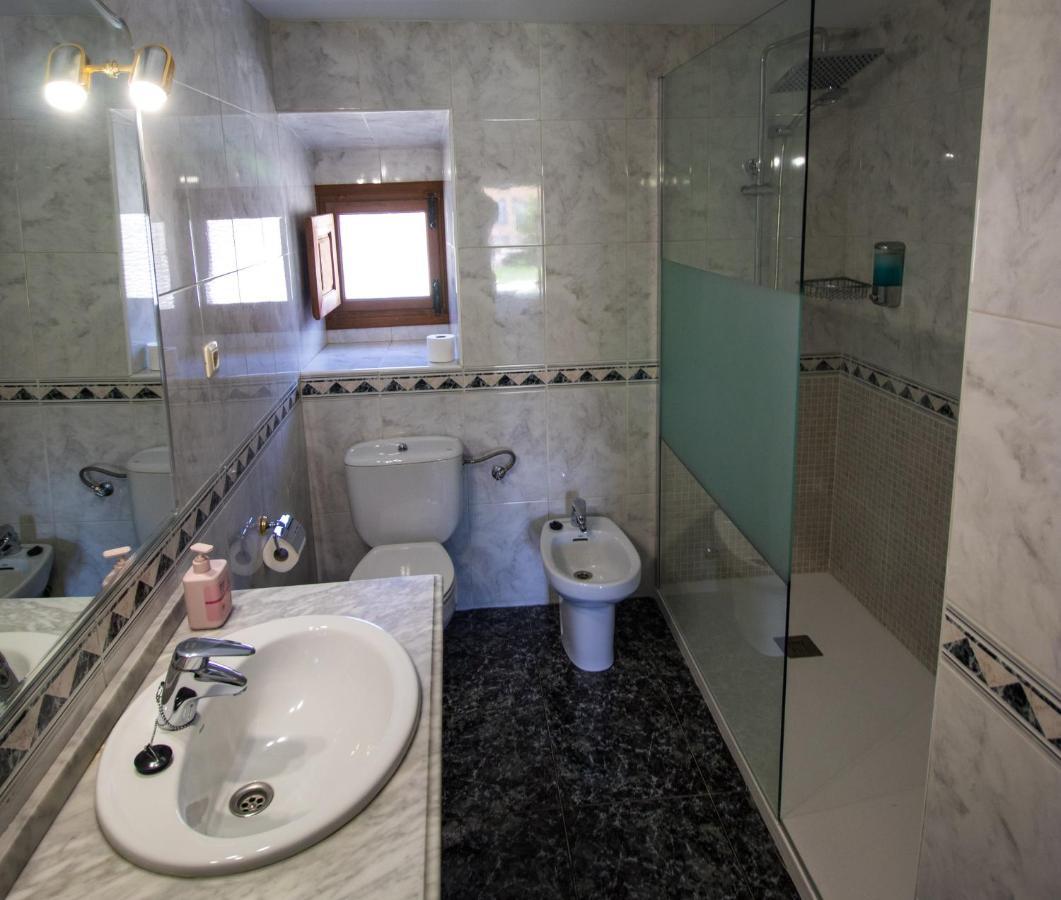 La Casa Del Abuelo Pensionat Hoyos del Espino Eksteriør billede