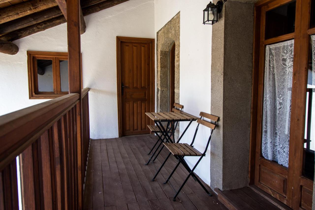 La Casa Del Abuelo Pensionat Hoyos del Espino Eksteriør billede